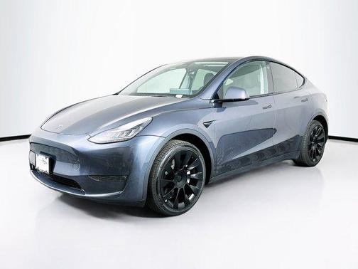 2022 Tesla Model Y Long Range Dual Motor All-Wheel Drive