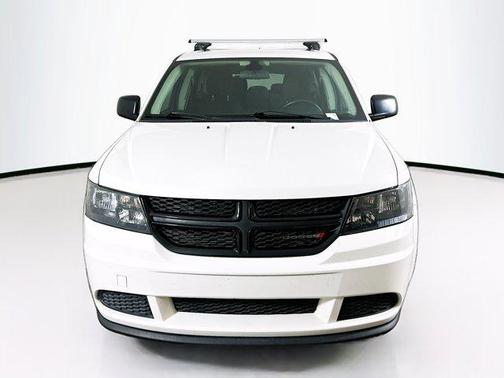 Vice White 2018 Dodge Journey SE