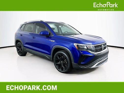 Cornflower Blue 2022 Volkswagen Taos 1.5T SE
