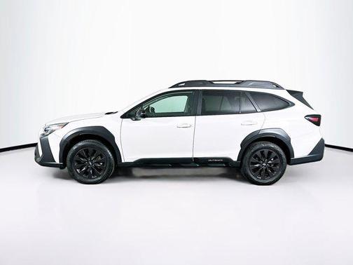 Crystal White Pearl 2025 Subaru Outback Onyx Edition