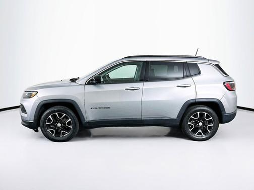Billet Silver Metallic Clearcoat 2022 Jeep Compass Latitude