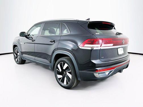 2024 Volkswagen Atlas Cross Sport 2.0T SE w/Technology 4MOTION