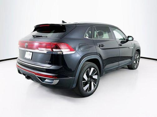 2024 Volkswagen Atlas Cross Sport 2.0T SE w/Technology 4MOTION