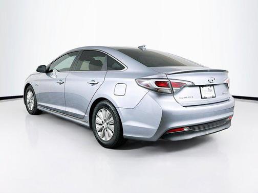 2016 Hyundai SONATA Hybrid SE