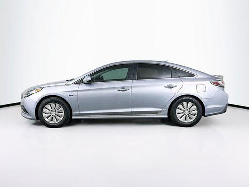 2016 Hyundai SONATA Hybrid SE
