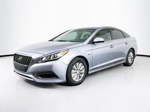 2016 Hyundai SONATA Hybrid SE