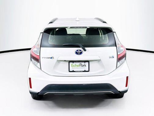 2018 Toyota Prius c Two