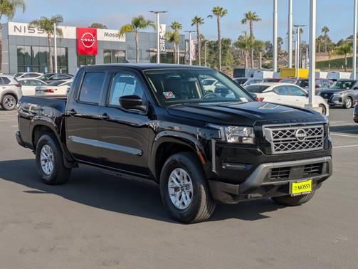 2024 Nissan Frontier SV
