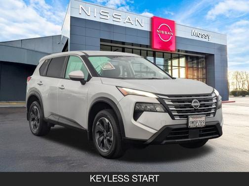 2025 Nissan Rogue SV