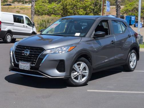 Gun Metallic 2021 Nissan Kicks S