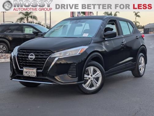 2025 Nissan Kicks Play S