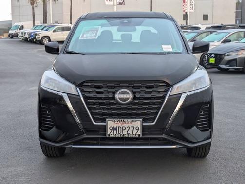 2025 Nissan Kicks Play S