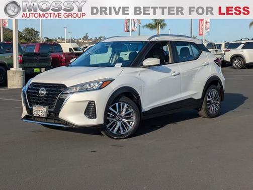 2022 Nissan Kicks SV