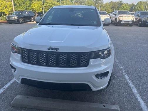 2020 Jeep Grand Cherokee Altitude