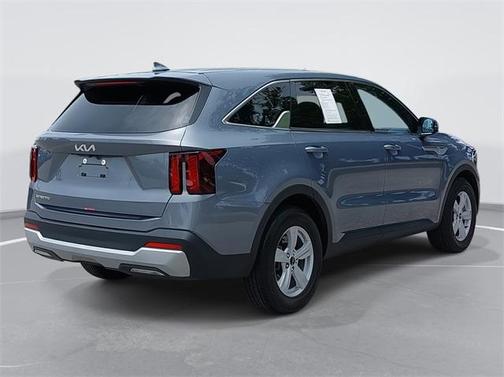 2025 Kia Sorento LX