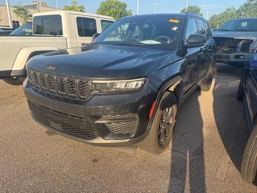 2024 Jeep Grand Cherokee Laredo