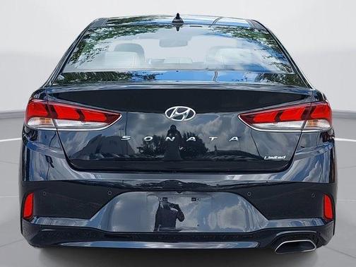 2018 Hyundai SONATA Limited