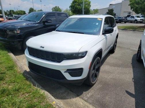 2023 Jeep Grand Cherokee Altitude