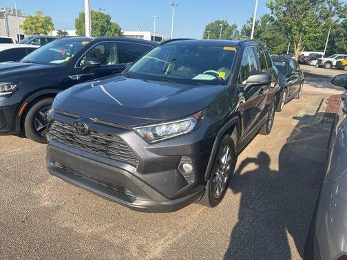 2020 Toyota RAV4 XLE Premium