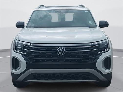 2024 Volkswagen Atlas 2.0T Peak Edition SE w/Technology