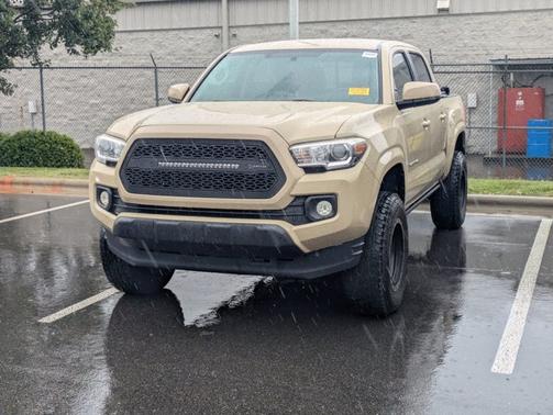 2016 Toyota Tacoma SR