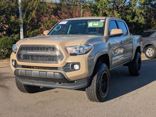 2016 Toyota Tacoma SR