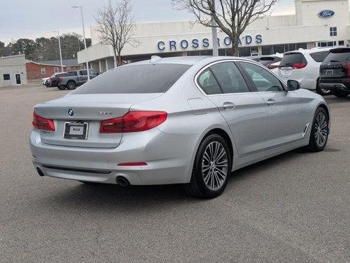 2019 BMW 530 i