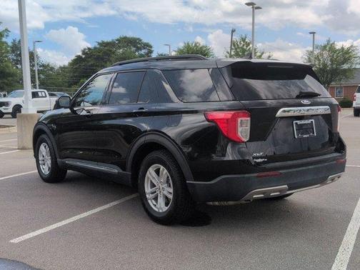 Black Metallic 2021 Ford Explorer XLT