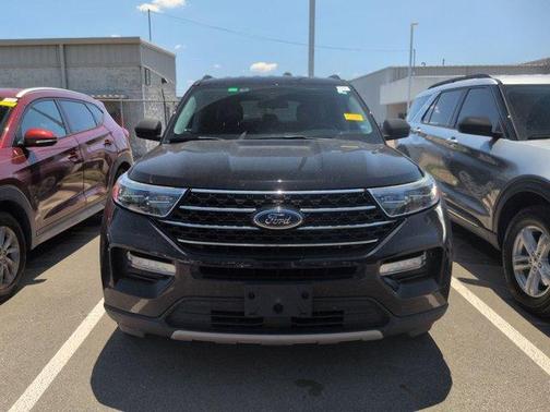 Black Metallic 2021 Ford Explorer XLT
