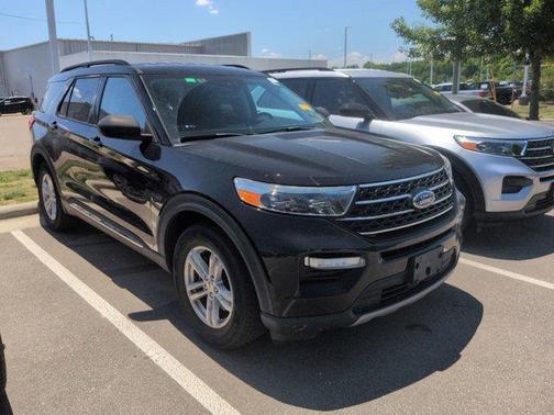 Black Metallic 2021 Ford Explorer XLT
