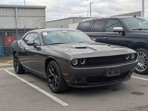 2022 Dodge Challenger SXT