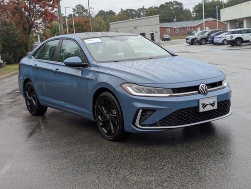 2025 Volkswagen Jetta 1.5T SE