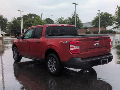 Chili Pepper Red 2022 Ford Maverick XLT