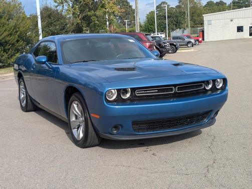 2022 Dodge Challenger SXT