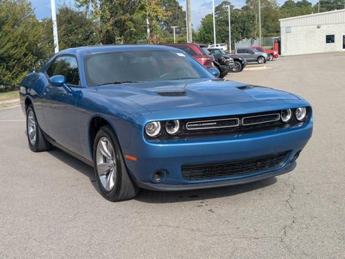 2022 Dodge Challenger SXT