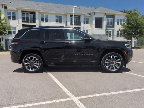 Diamond Black 2023 Jeep Grand Cherokee 4xe Overland