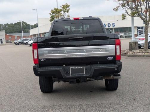 2022 Ford F-350 PLATINUM