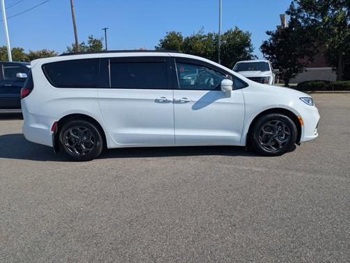 2021 Chrysler Pacifica TOURING