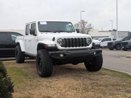 2025 Jeep Gladiator Sport