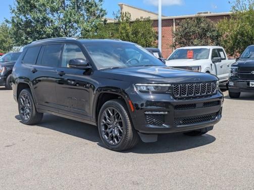 2023 Jeep Grand Cherokee SUMMIT