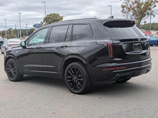 2024 Cadillac XT6 SPORT