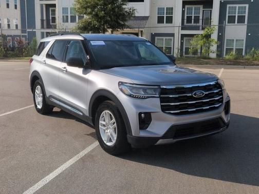 ICONIC SILVER METALLIC 2025 Ford Explorer ACTIVE