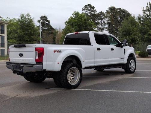 Oxford White 2019 Ford F-450 XLT