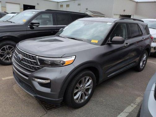 Gray Metallic 2023 Ford Explorer XLT