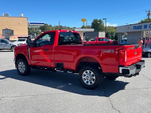 2024 Ford F-350 XLT