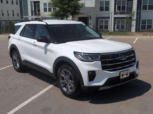 White Metallic 2026 Ford Explorer Active
