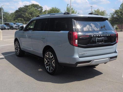 Gray Metallic 2025 Ford Expedition Platinum
