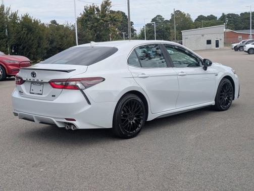 2024 Toyota Camry SE NIGHTSHADE