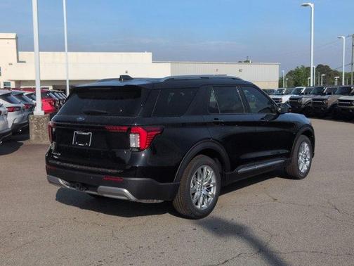 Black Metallic 2026 Ford Explorer Platinum
