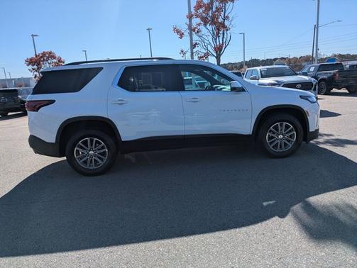 2024 Chevrolet Traverse Limited LT CLOTH